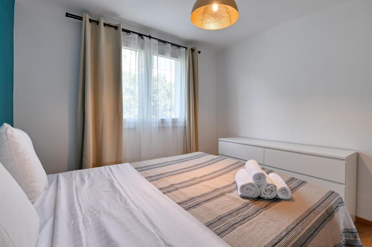 Appartement Chaleureux Avec Balcon Au Coeur Du 8ème Arrondissement *
