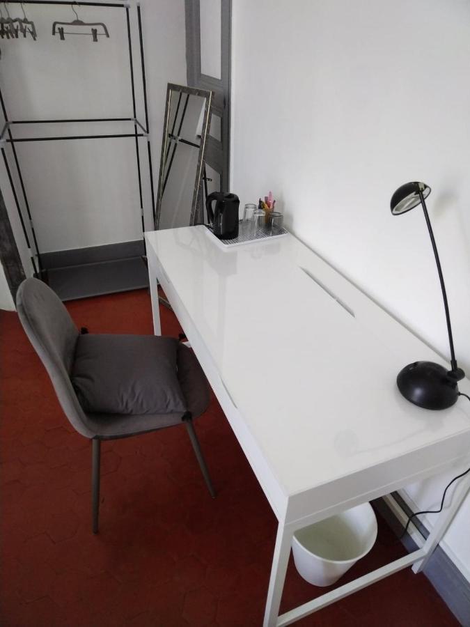 Apartment La Plaine Cours Julien: Creative Quarter Private *