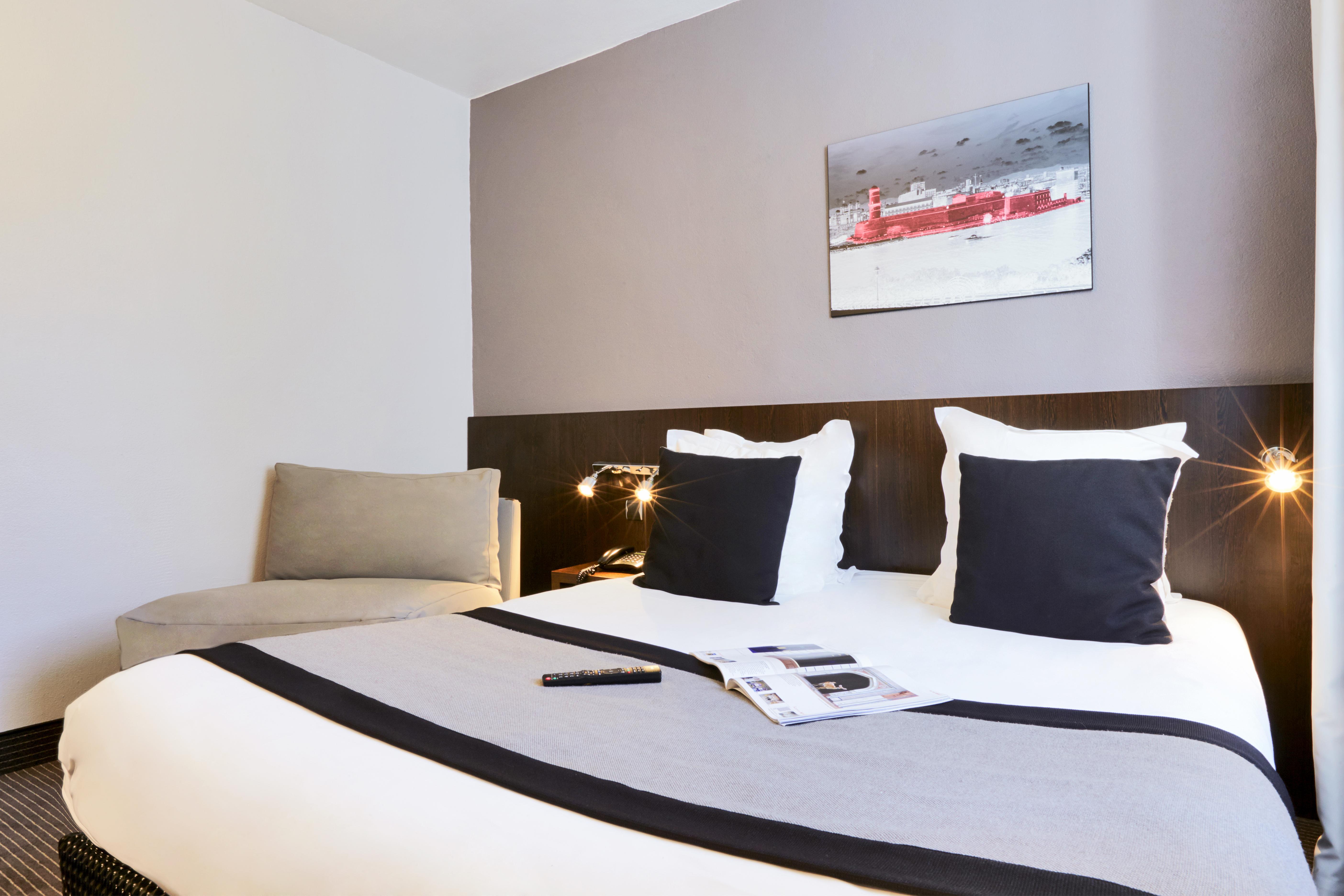 Kyriad Centre Paradis-prefecture 3* Marseilles