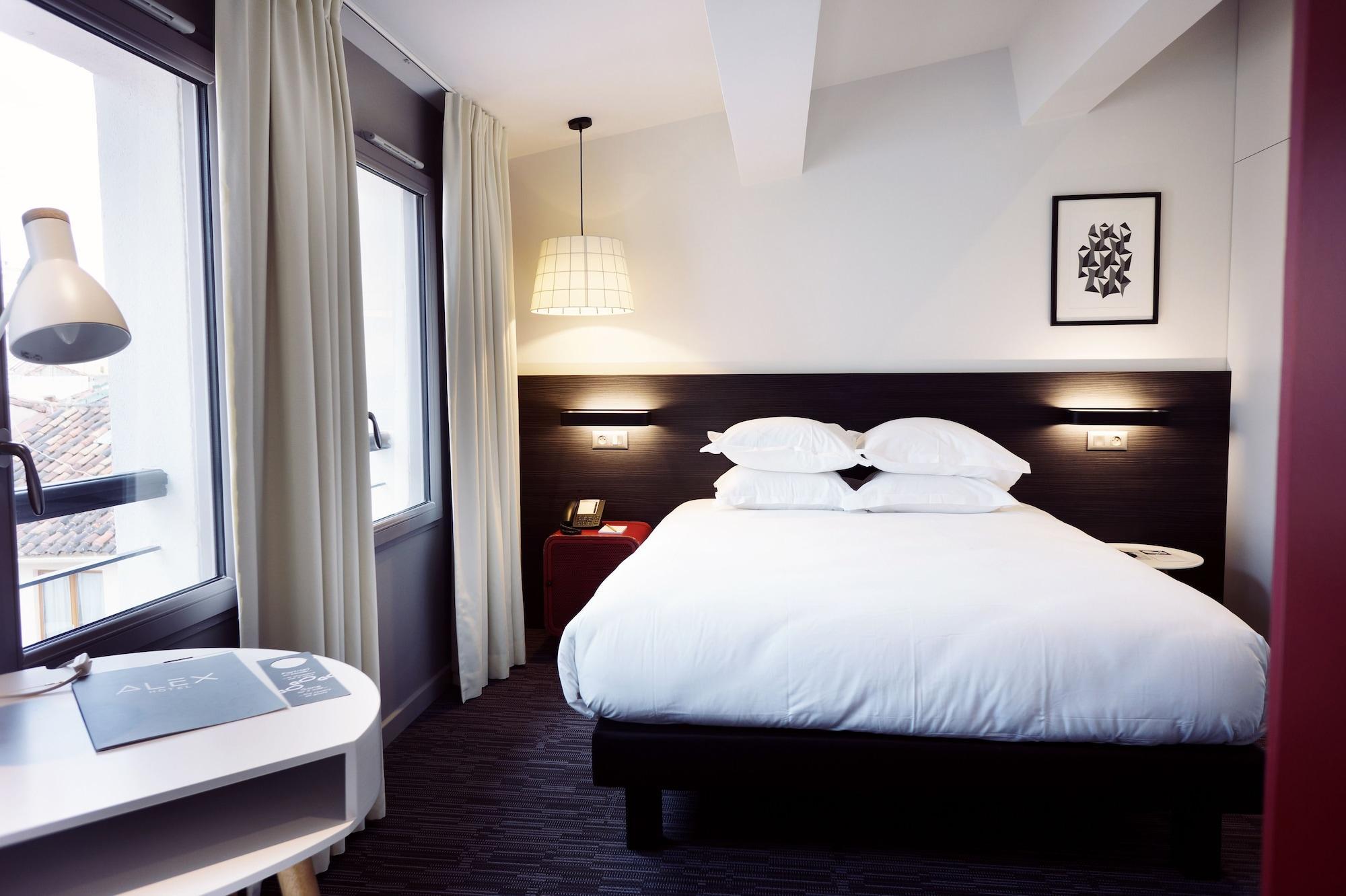 Hotel Alex &