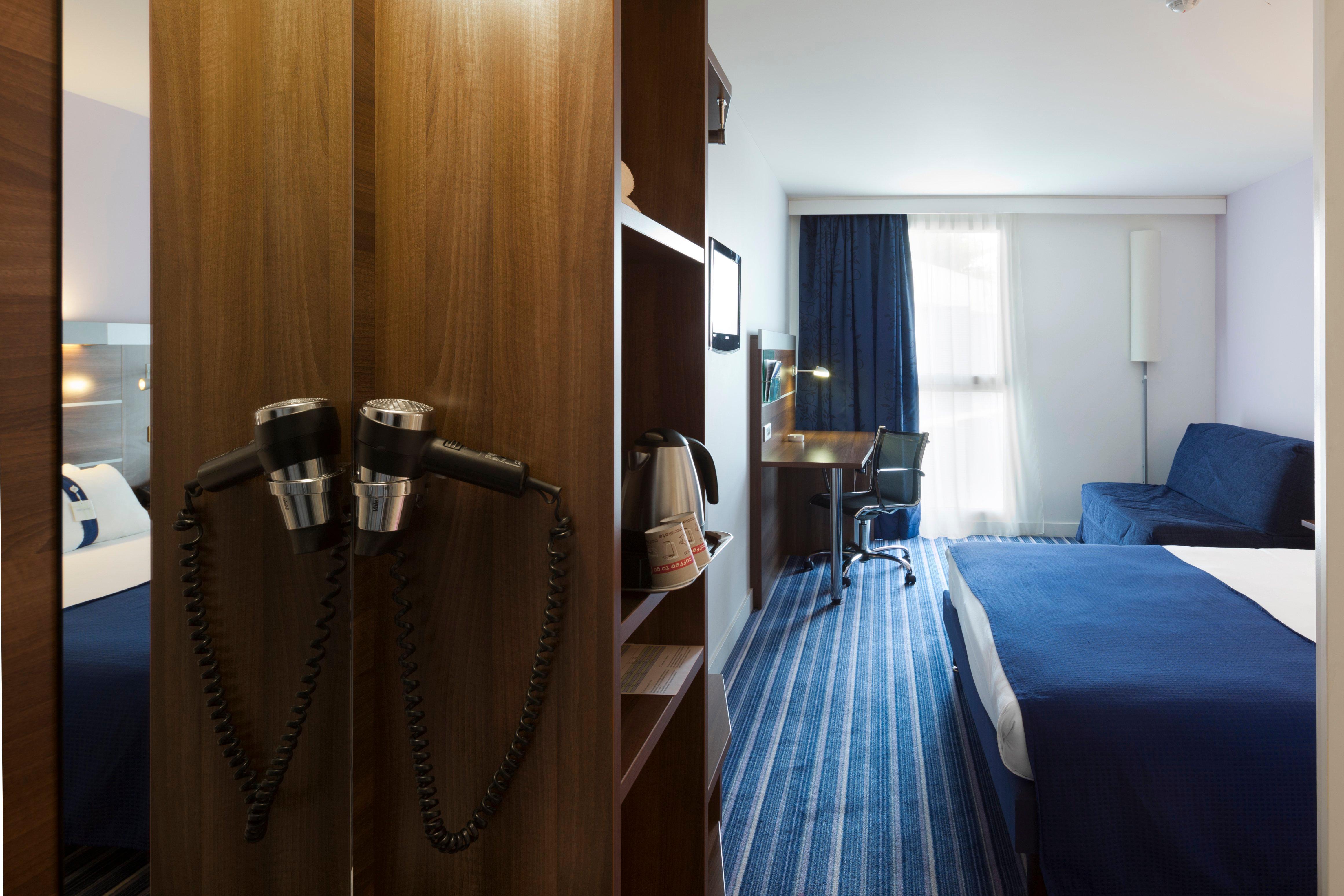 Hotel Centre Gare Saint-charles 3*