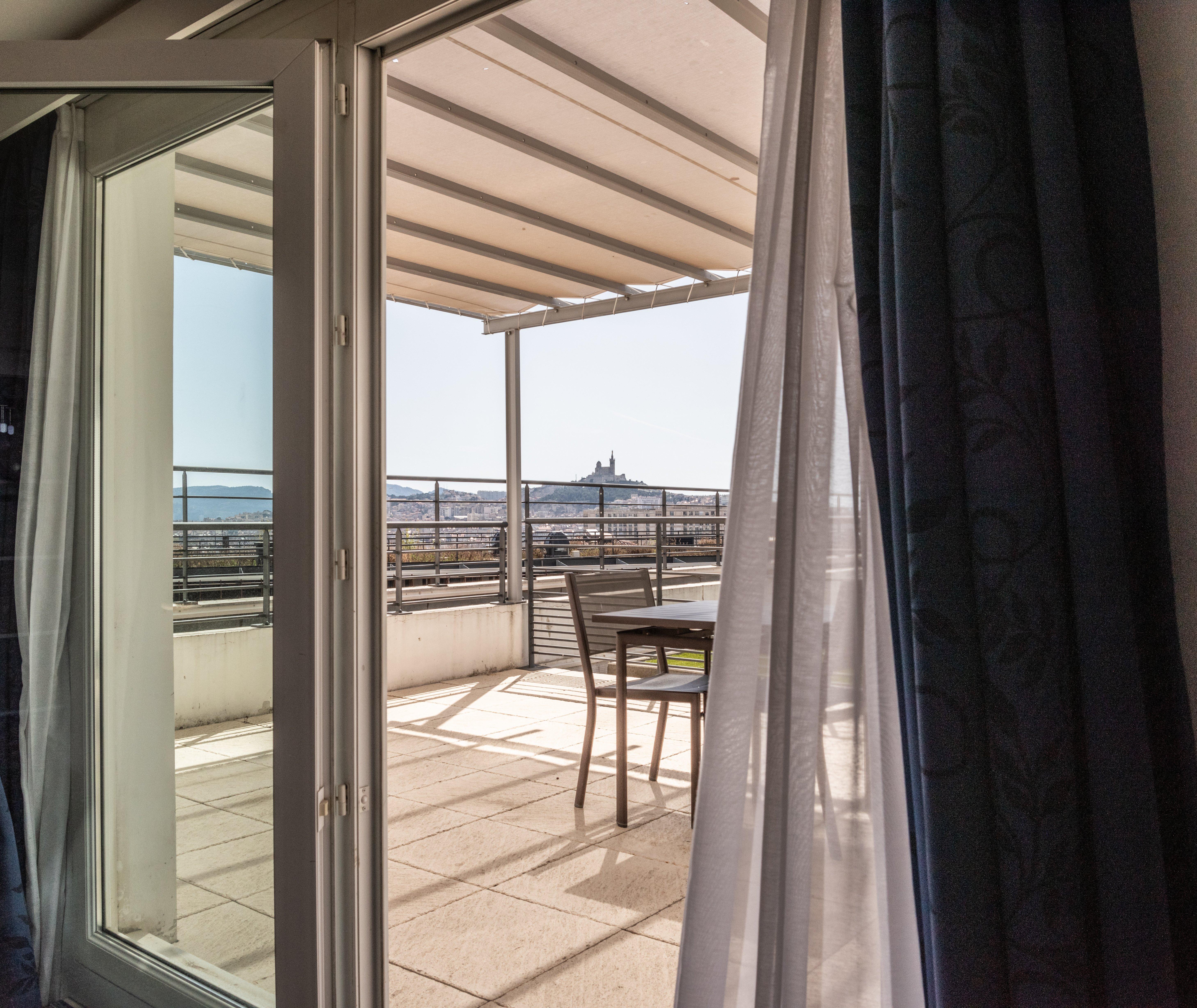 Hotel Centre Gare Saint-charles 3*