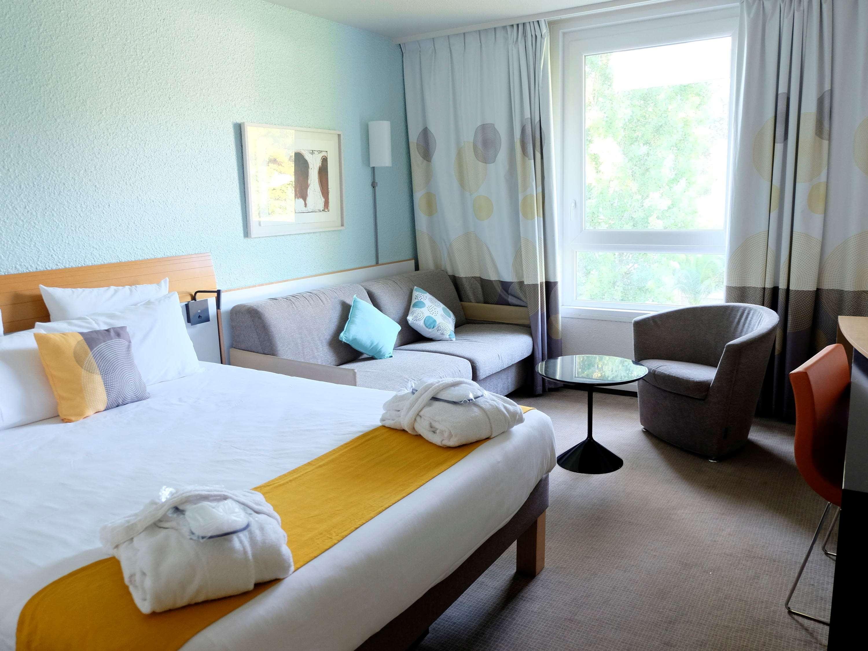 Hotel Novotel Est 4*