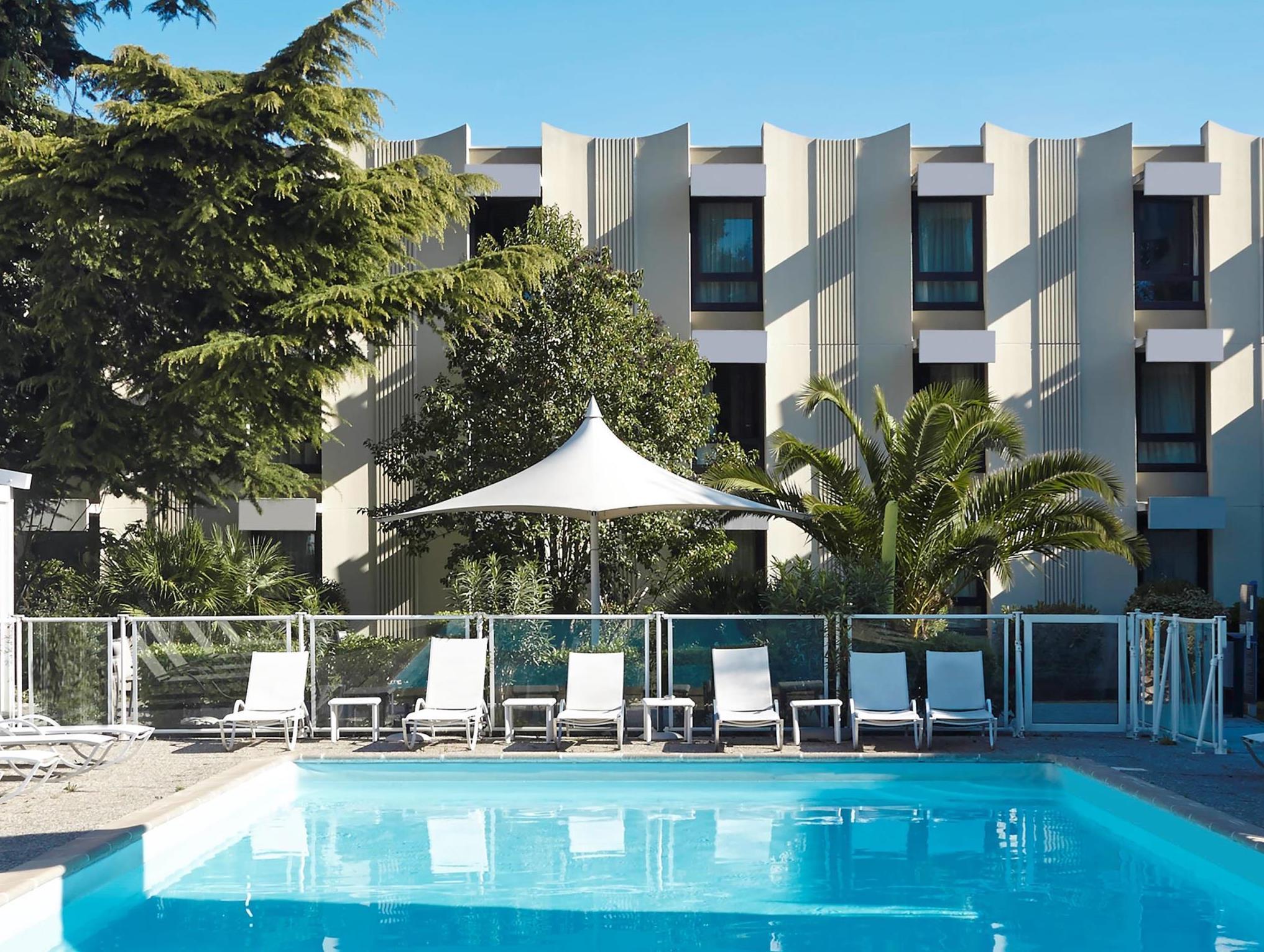 Hotel Novotel Est 4*