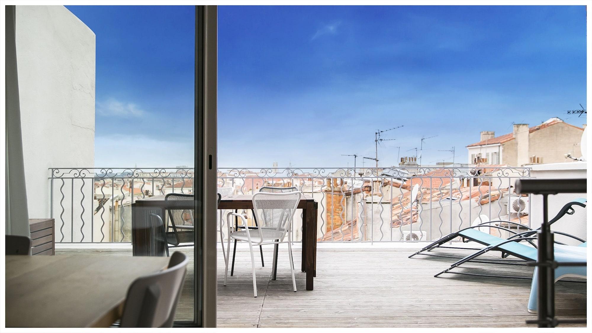 Urban Loft *
