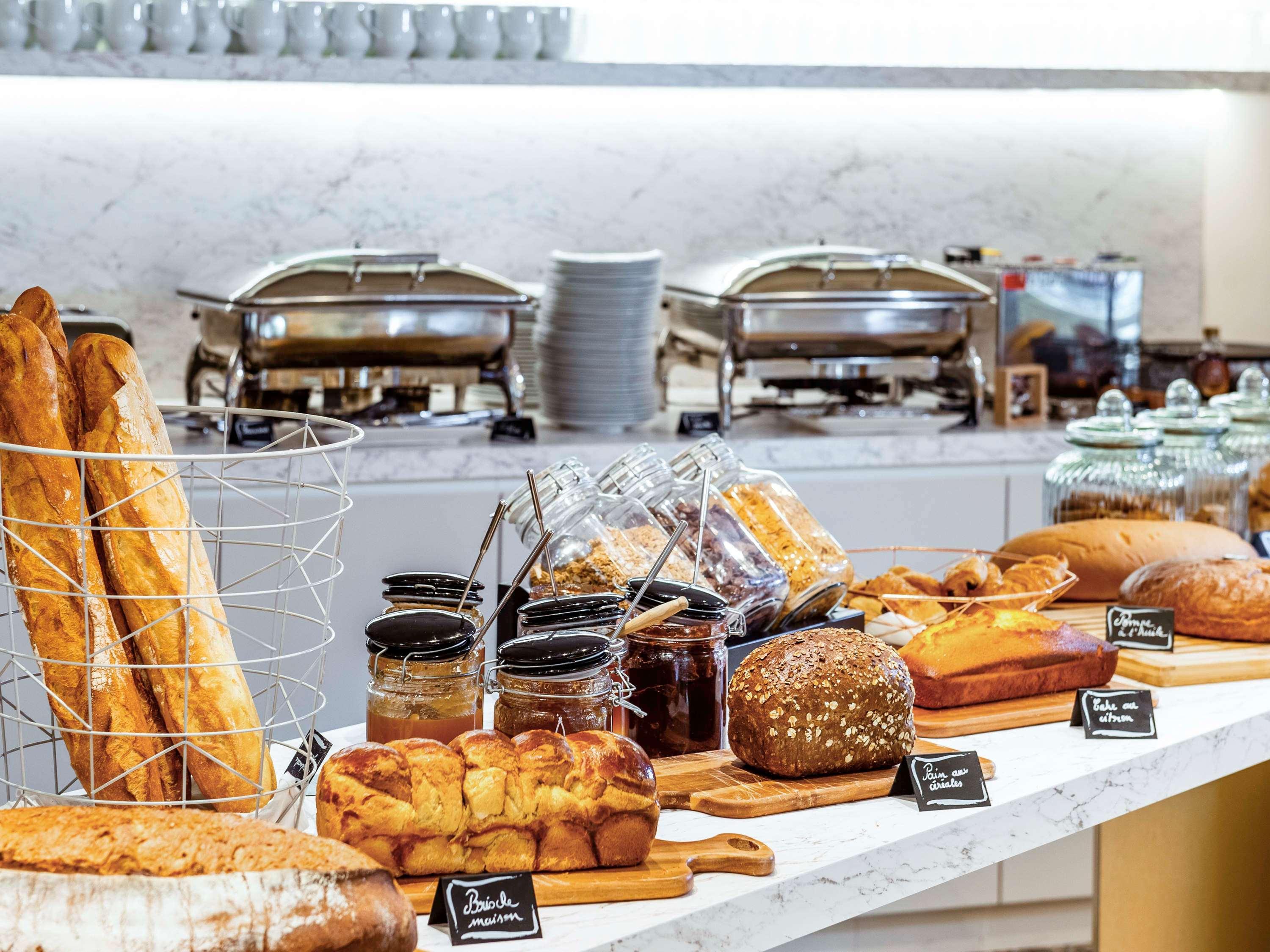 Mercure Canebière Vieux-port Hotel 4*