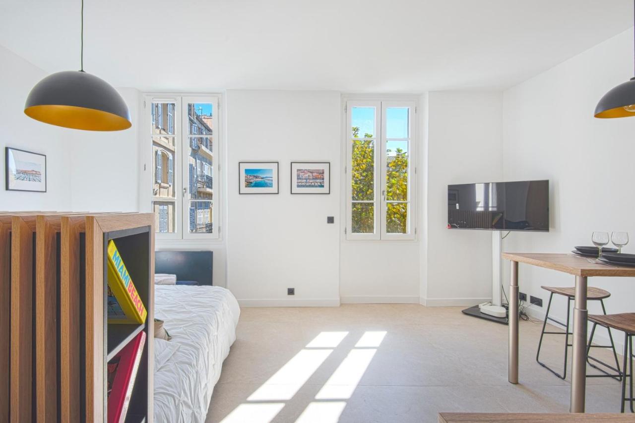 La Suite, Luxe, Place De Lenche, Vieux Port Apartment Marseilles