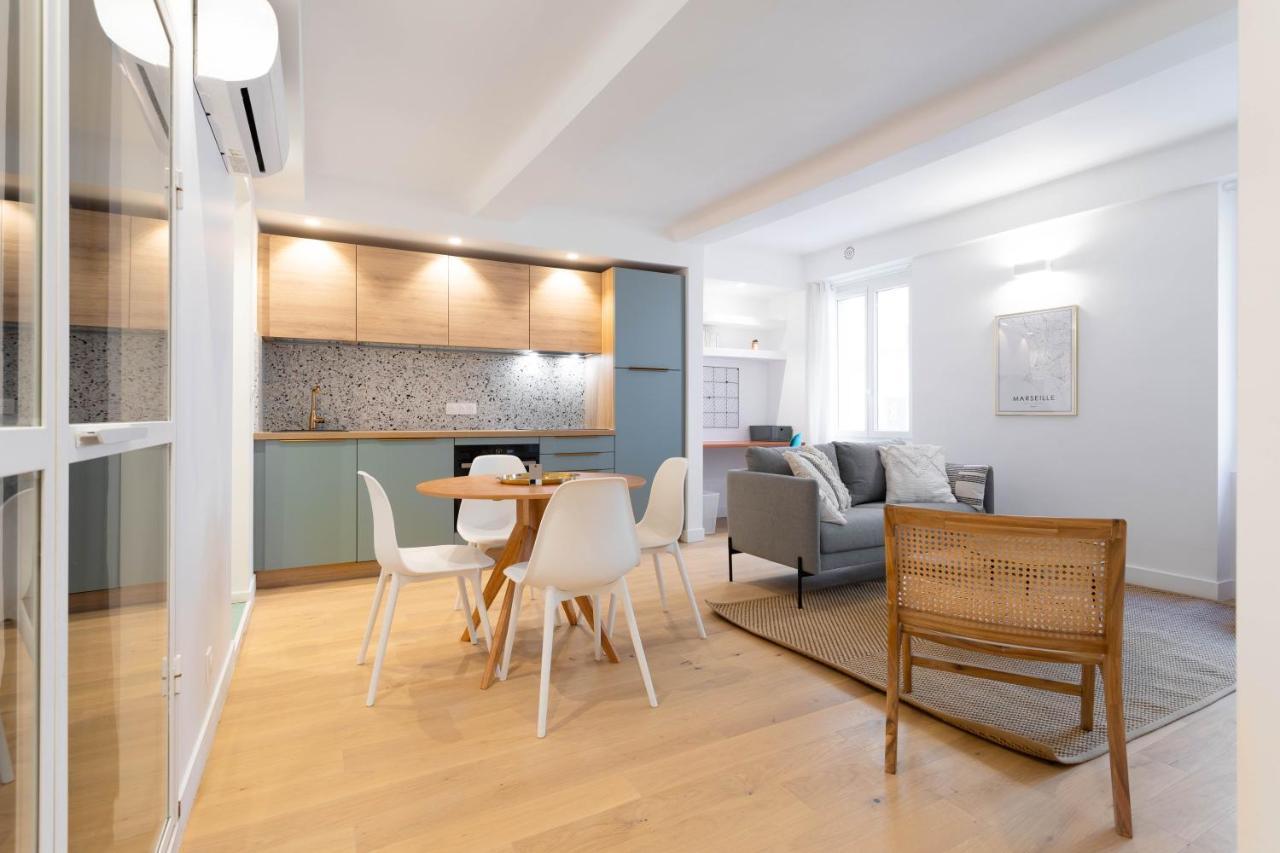 T3 ** Balcon ** Vieux Port ** Centre * Marseilles