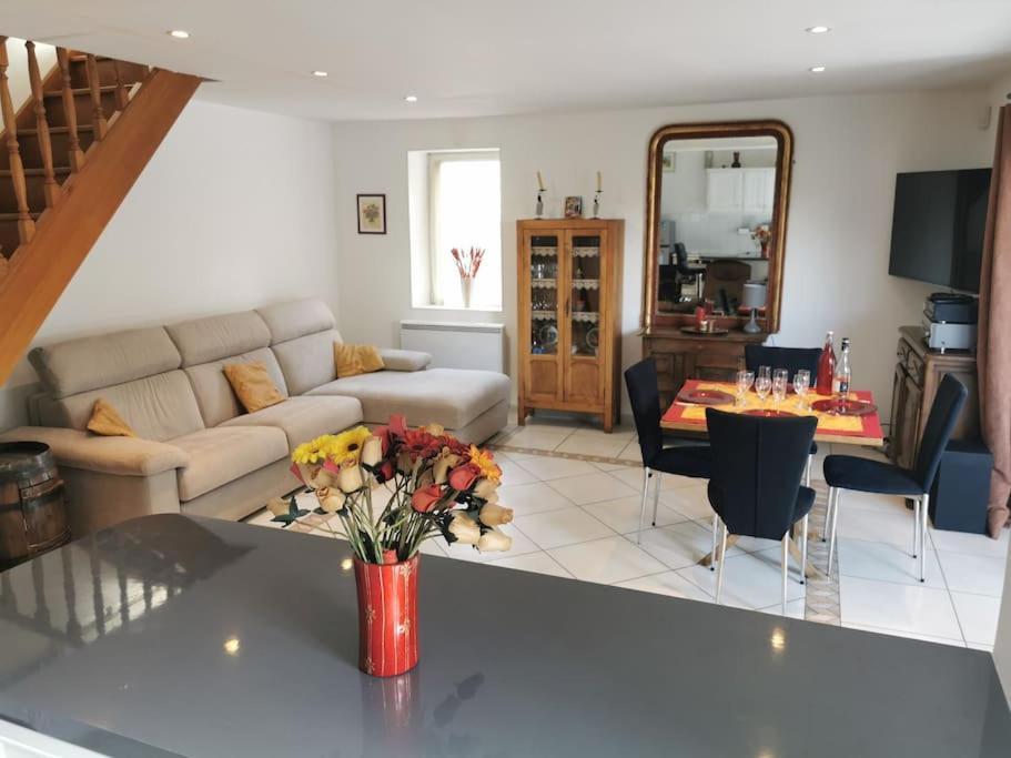 Sidonie : Jardin+jacuzzi En Ete, A 17min A Pied Ferienhaus *