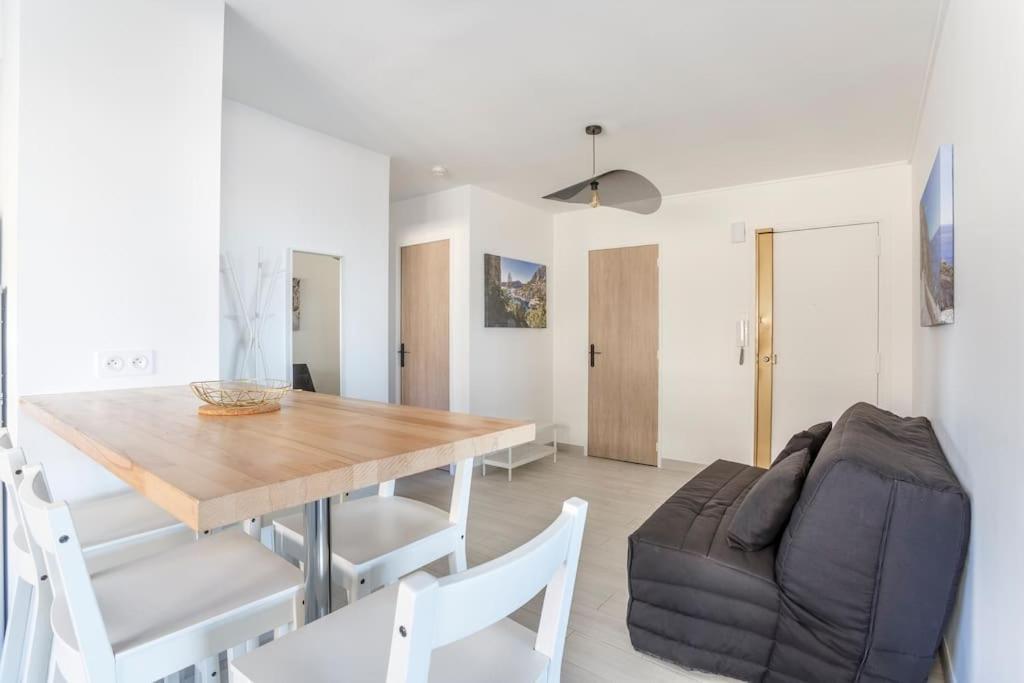 Les Pieds Dans L'eau Vue Exceptionnelle Sur La Apartment Marseilles