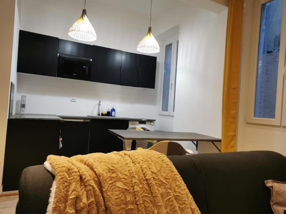 Fully Equipped Wifi European Hospital Apartment Marseilles