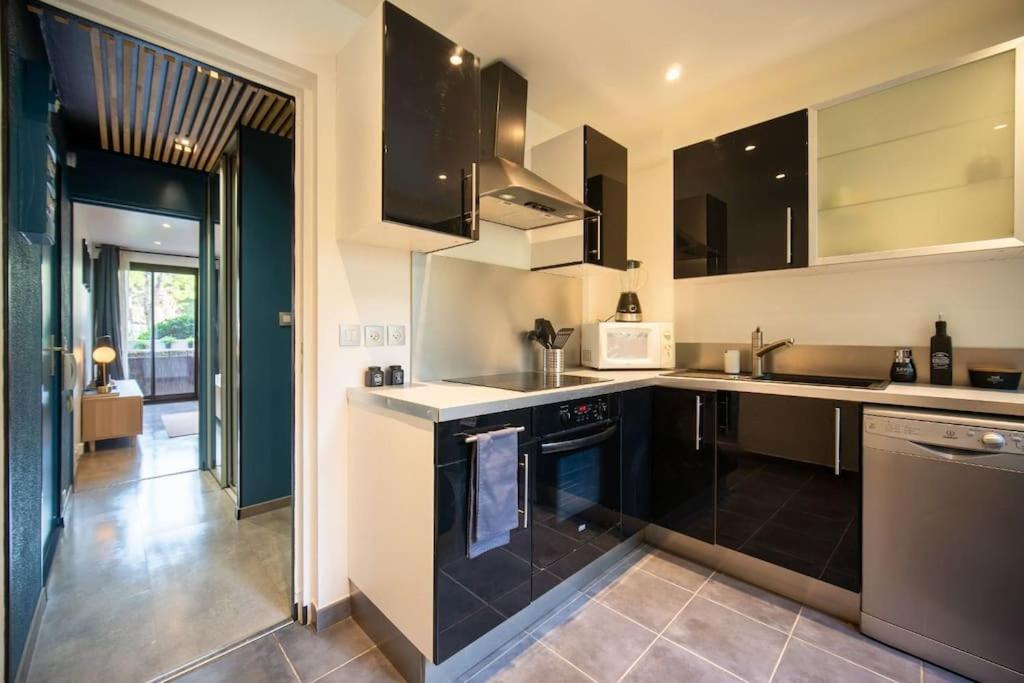 Apartment Air-conditioned With Private Parking