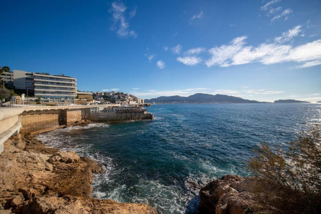 Apartment With Sea View 50m From The