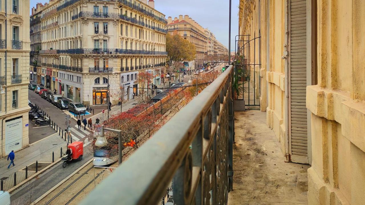 Apartment Appartemment Rue De La Republique, Joli Et Moderne Au Coeur Du Centre Marseilles