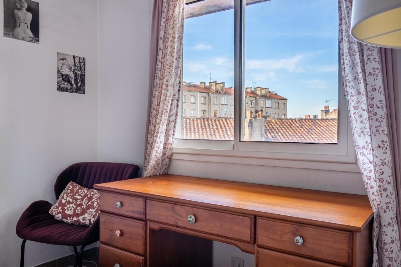 Lumineux Et Tres Cosy Avec Balcon By Weekome Marseilles