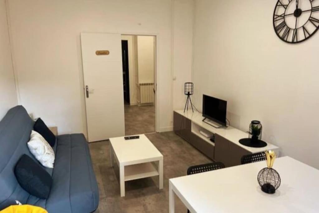 Apartment Label Etape - 2min Gare - Wifi - Terrasse