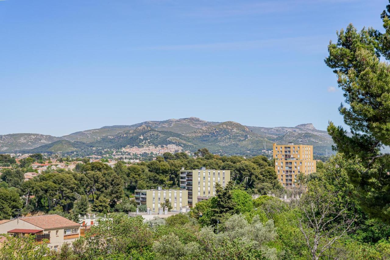 Park & Suites- Parking-wifi-netflix-vue Appartement Marseille