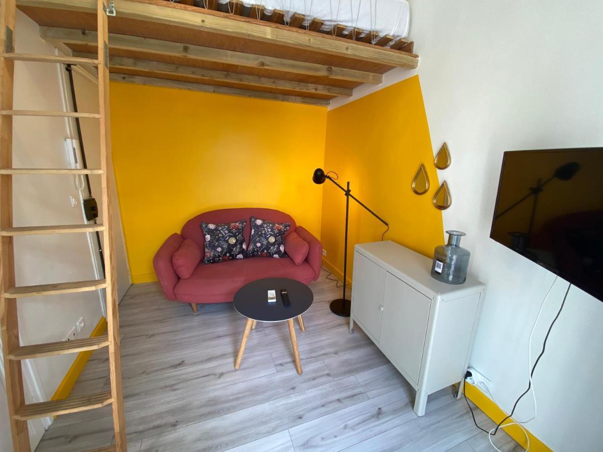 Apartment Les Amis 1827 Marseilles