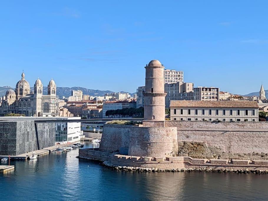 Superbe Appart, Central, Petit Balcon & Vue Place * Marseille