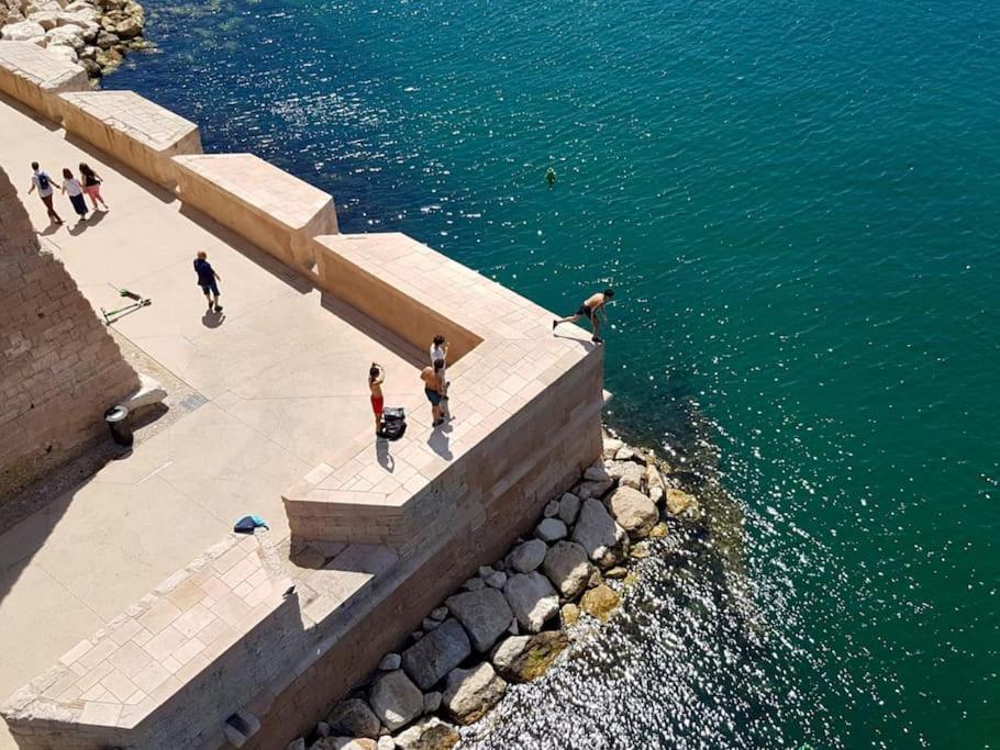 Superbe Appart, Central, Petit Balcon & Vue Place Marseille