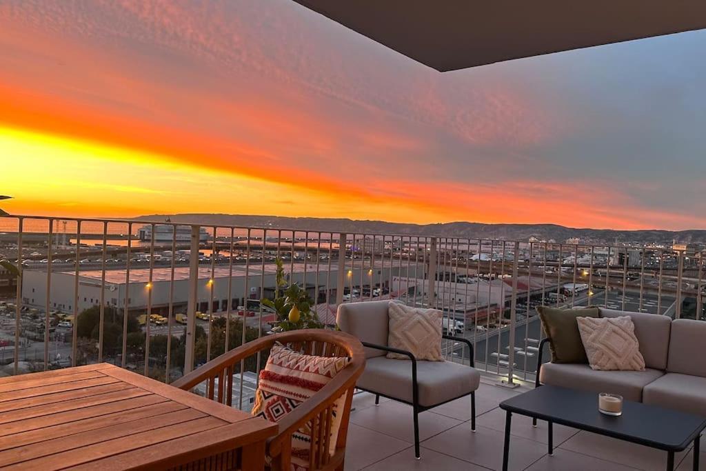 Superbe En Avec Vue Sur Marseille