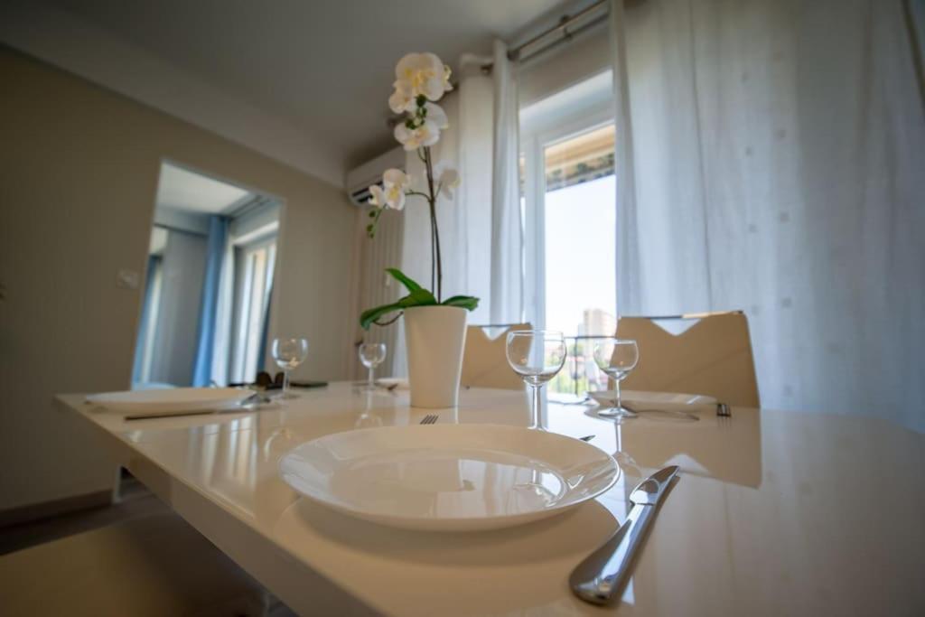 Le Forbin, Cosy Et Climatise Avec Balcon * Marseille