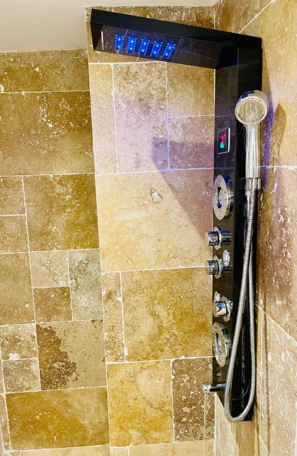 Cosy Duparc Avec Jacuzzi En Plain Centre Appartement Marseille