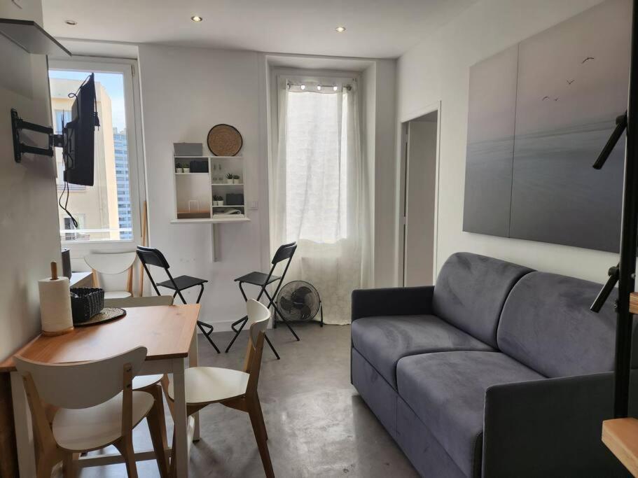 Appartement Le Panier De Papet,central, Proche Catalan,tres Calme,vue