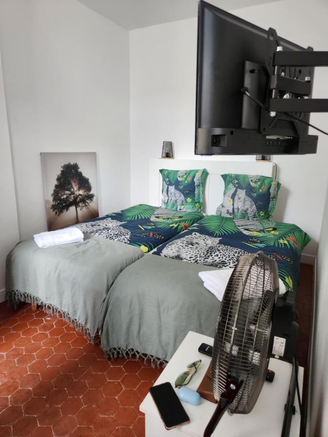 Le Panier De Papet,central, Proche Catalan,tres Calme,vue Appartement Marseille