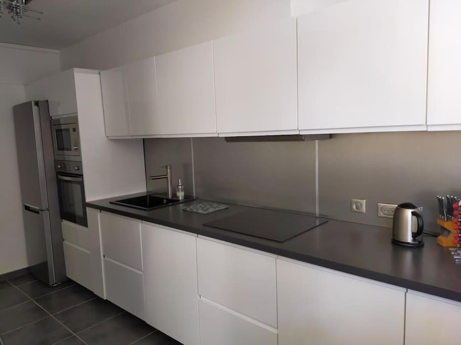 Cigalou Sous Les Pins Apartment