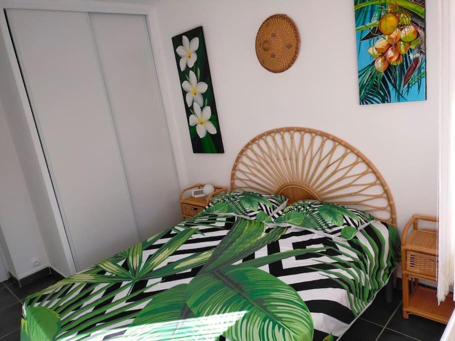 Cigalou Sous Les Pins Apartment