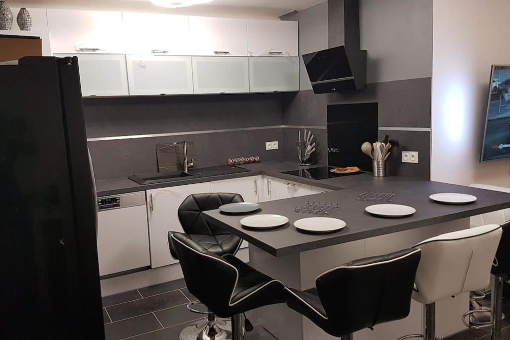 T5 Vieux Port Apartment *