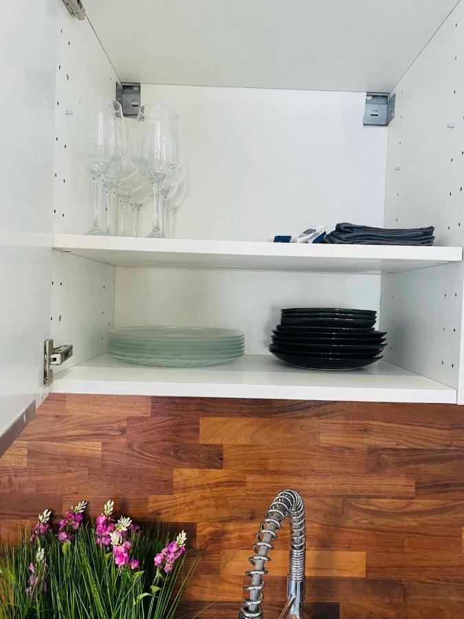 Jolie Maison Individuelle 50 M2 ,design Et Climatisee, Confort, Wifi, Terasse Privee , 5 Min Et Autoroute, Stationnement Gratuit Ferienhaus Marseilles