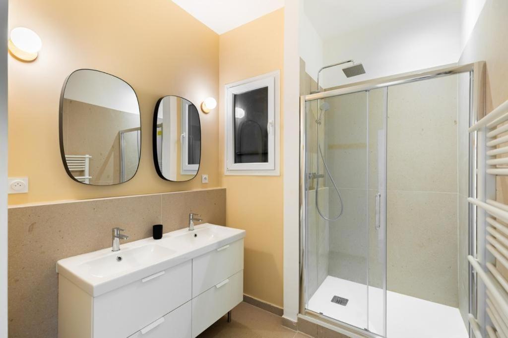 Apartment 90m2 Design, Calme, Wifi, Clim, Netflix Marseilles