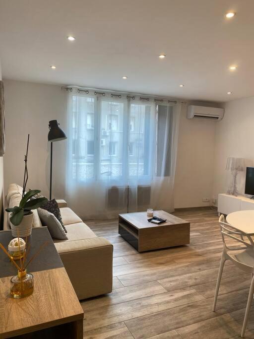 2 Climatise Vieux-port Appartement