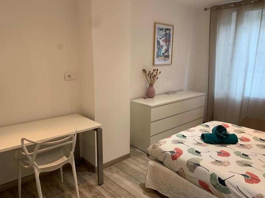 2 Climatise Vieux-port Apartment *