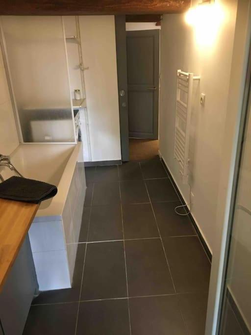 Flc -notre-dame 5 Min, Luxurious Loft 4 Rooms, 8 Guests- Appartement Marseille