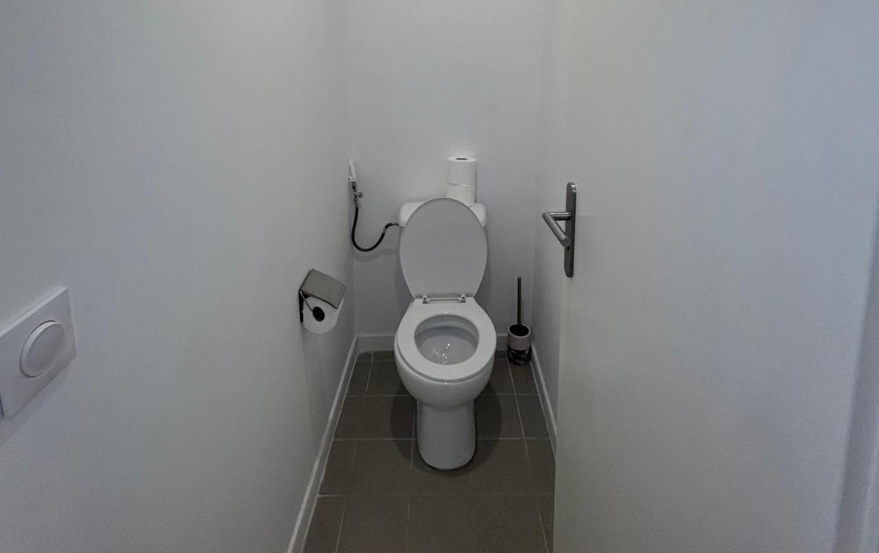 De Standing Apartment *