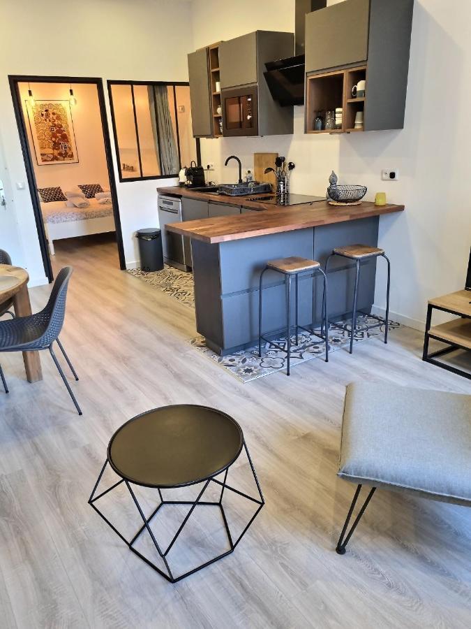 Apartment T2 40m2 Renove Au Coeur Du Panier Vieux Port *