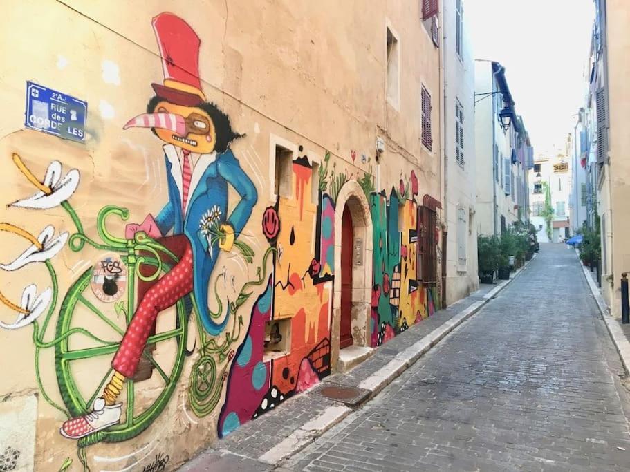 Mars Apartment Marseilles