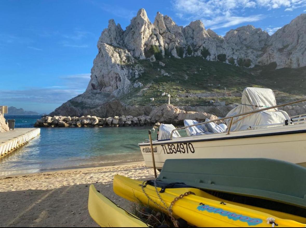 Ferienhaus Au Coeur Du Parc National Du Massif Des Calanques, La Flibuste Des Goudes, Maison 2 Chambres, Climatisee, Jardins, Solarium, Proche Plage, Large Vue Marseilles