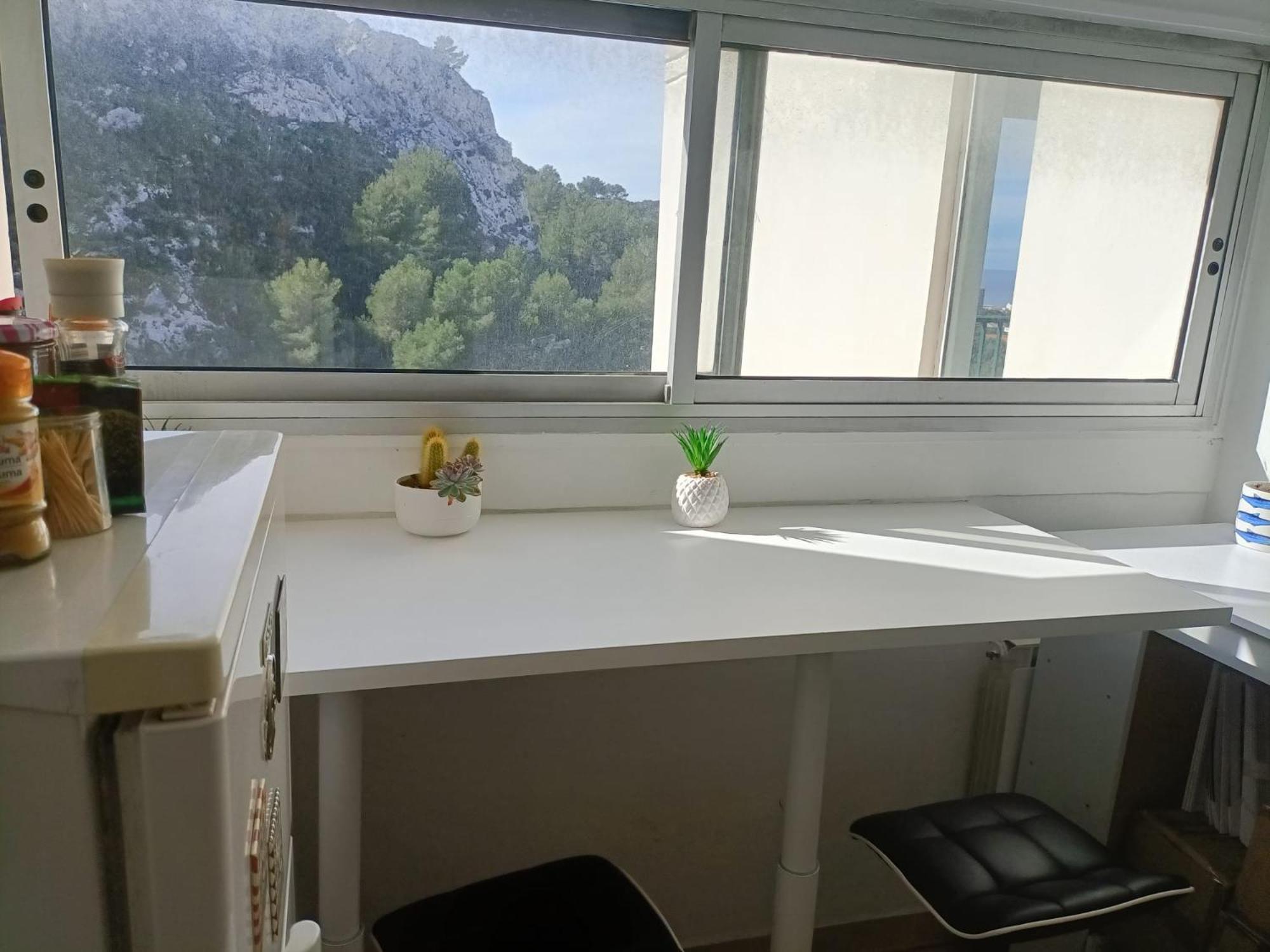 Apartment Vue Et Montagne Dans Parc Du Roy D'espagne, Up To 7 People Marseilles