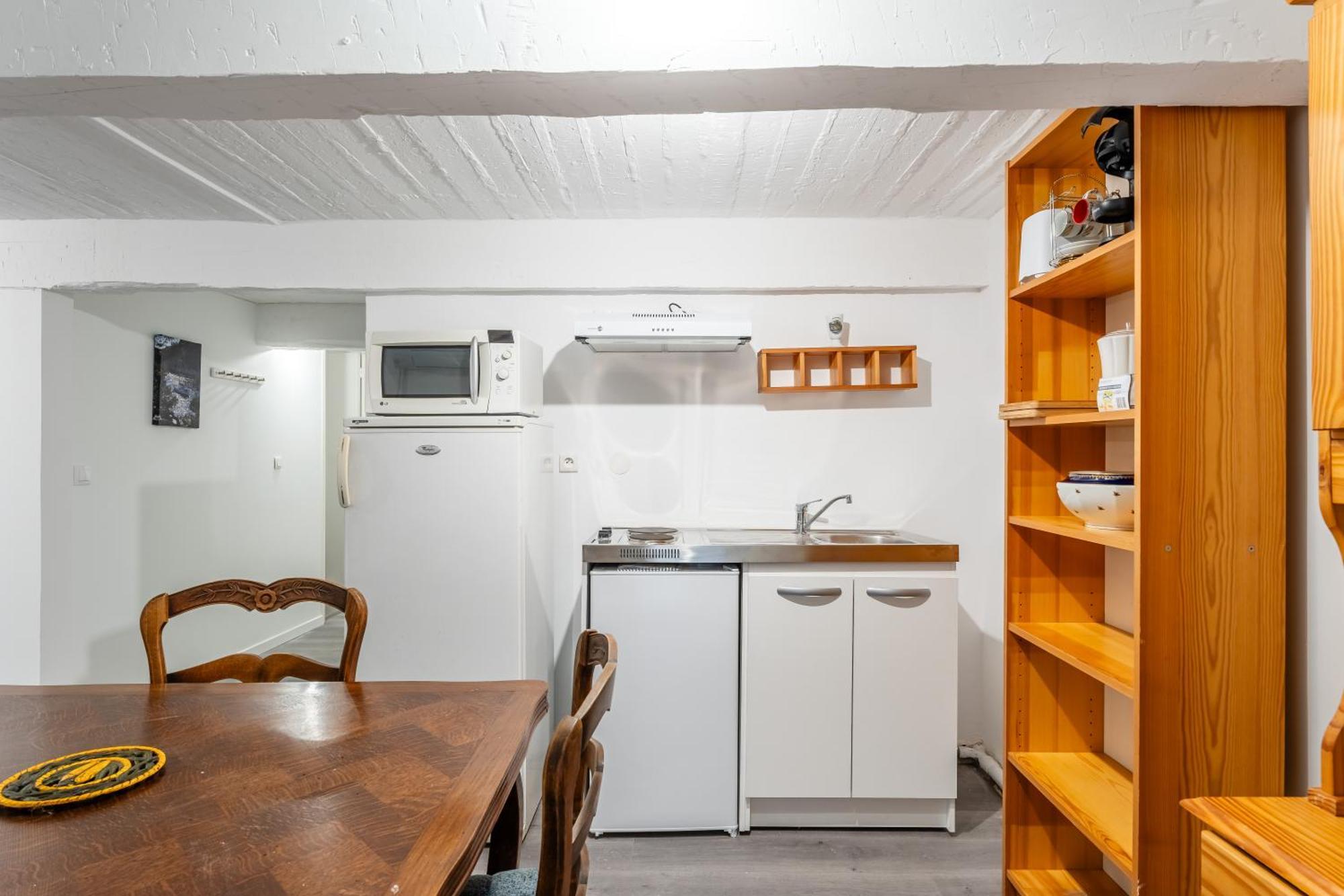 Appartement Central, 2 Chambres, Charmant.