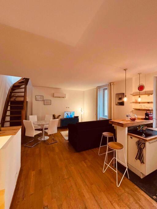 Appartement Sublime Rooftop Cinq-avenues Longchamp