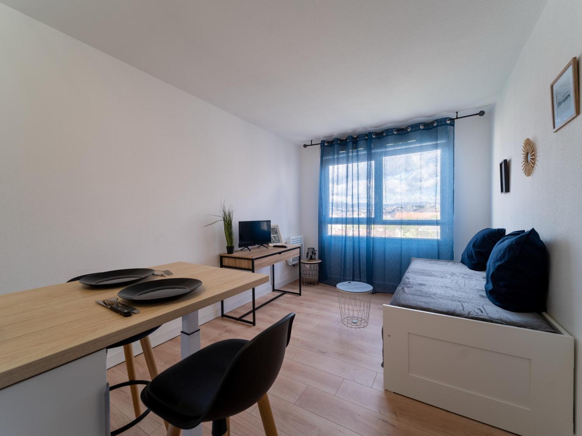 Tout Equipe A 6 Minutes De La Gare St Charles Appartement