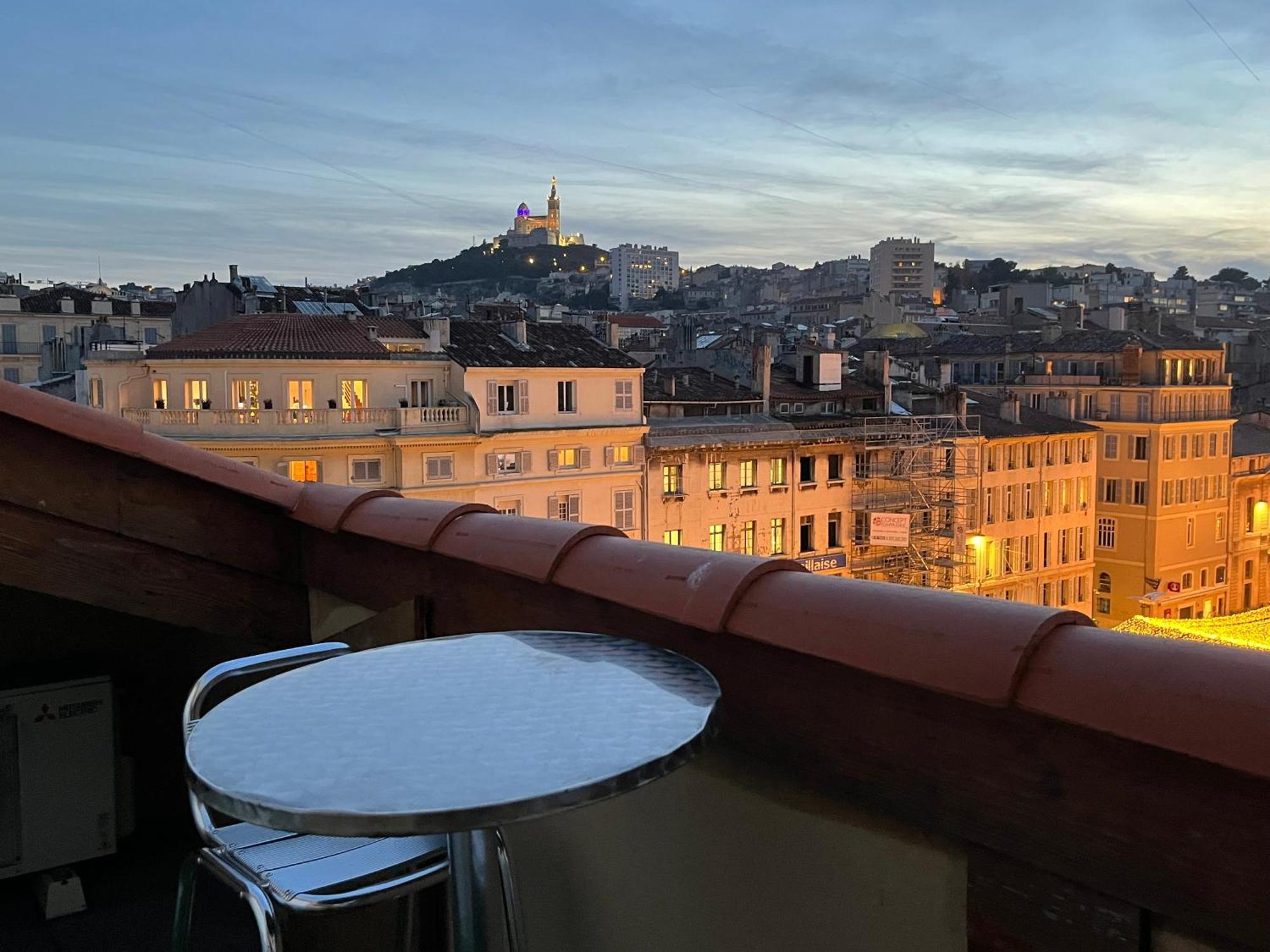 Apartment Loft Moderne Vue Vieux Port Terrasse Rooftop Marseille