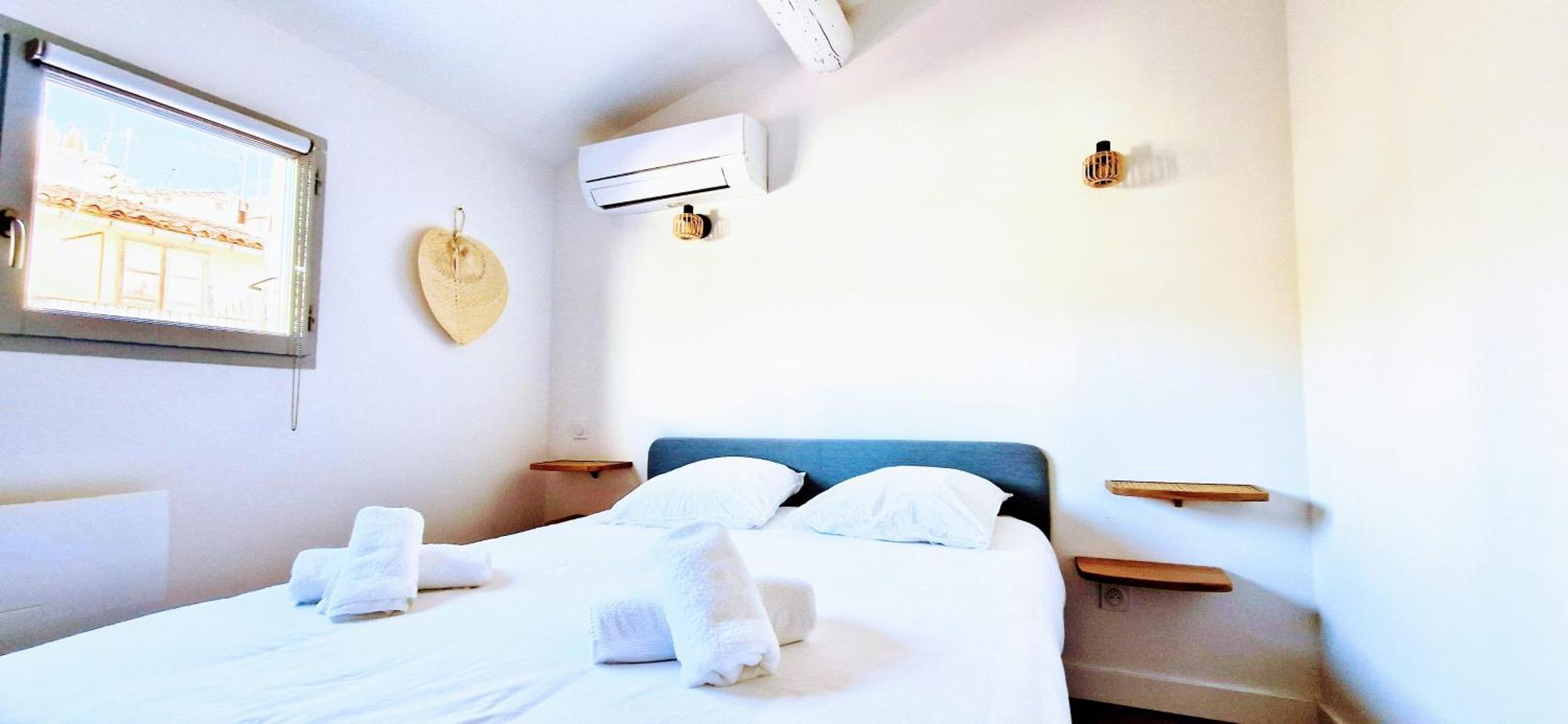 Apartment Terrasse - Hyper Centre - 2 - Parking Gratuit - Calme & Lumineux - Arrivee Autonome Marseilles