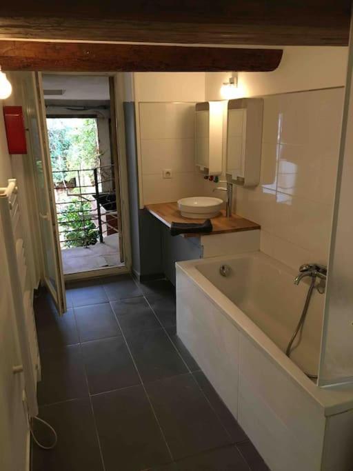 Flc -notre-dame 5 Min, Luxurious Loft 4 Rooms, 8 Guests- Appartement