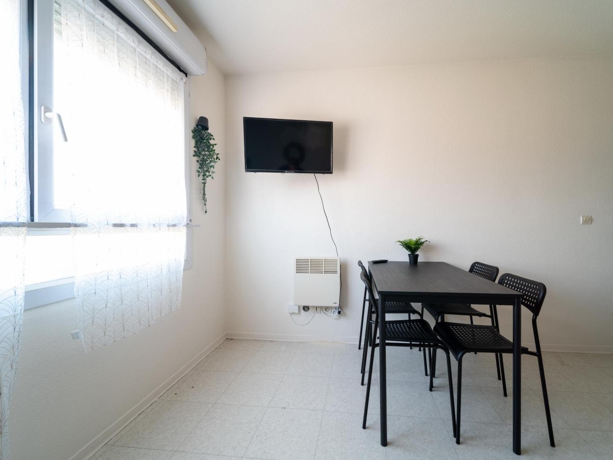 Tout Equipe A 6 Minutes De La Gare St Charles Appartement