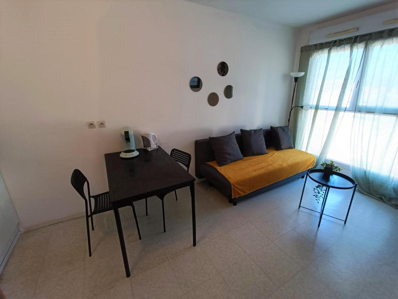 Tout Equipe A 6 Minutes De La Gare St Charles Appartement Marseille
